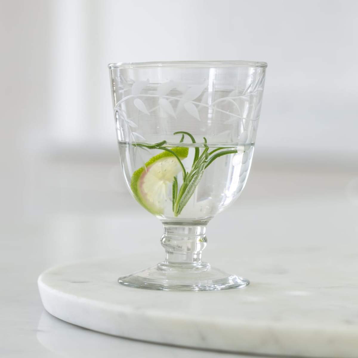 Grand Illusions Wine Glass Rambling Vine Etched