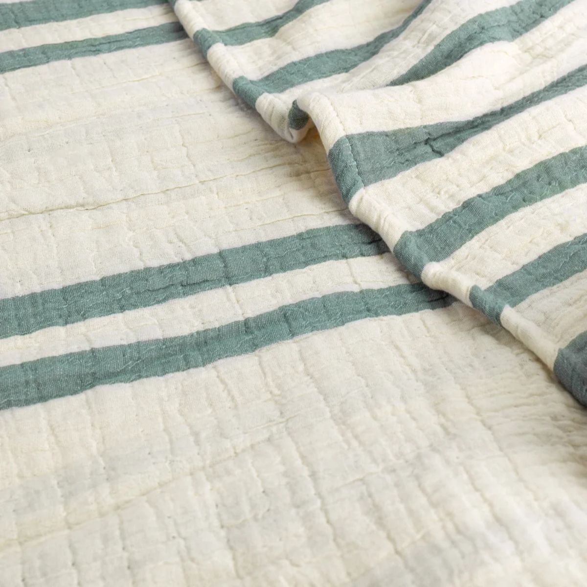 Furn Woven Stripe 100% Cotton Bedspread