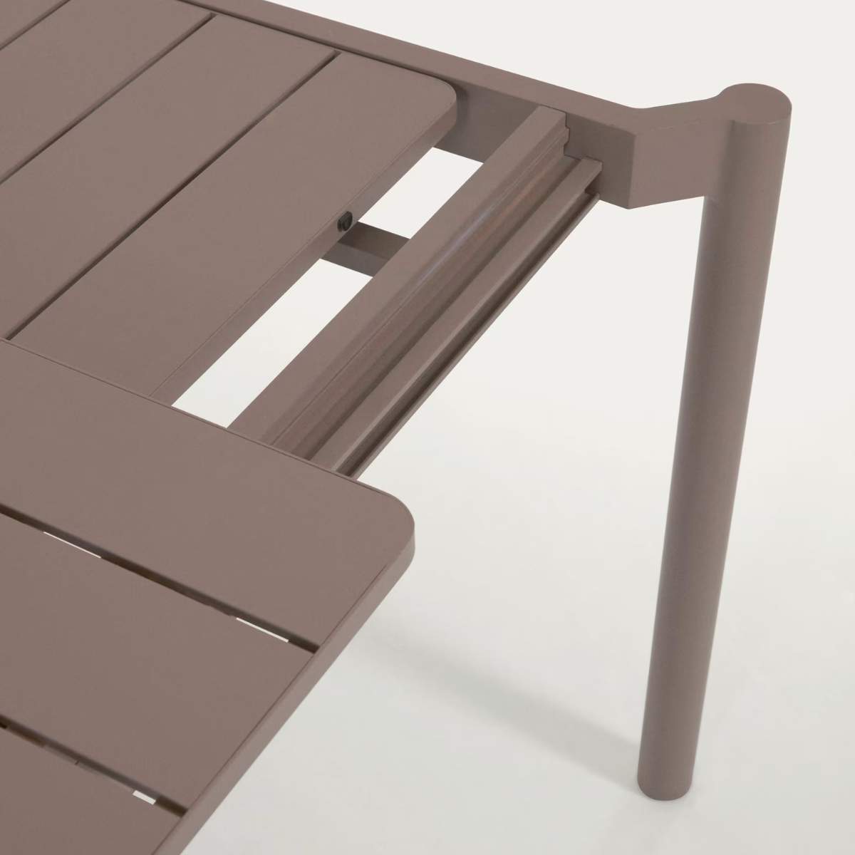 Kave Home Zaltana extendable aluminium outdoor table with matt brown finish 140 (200) x 90 cm