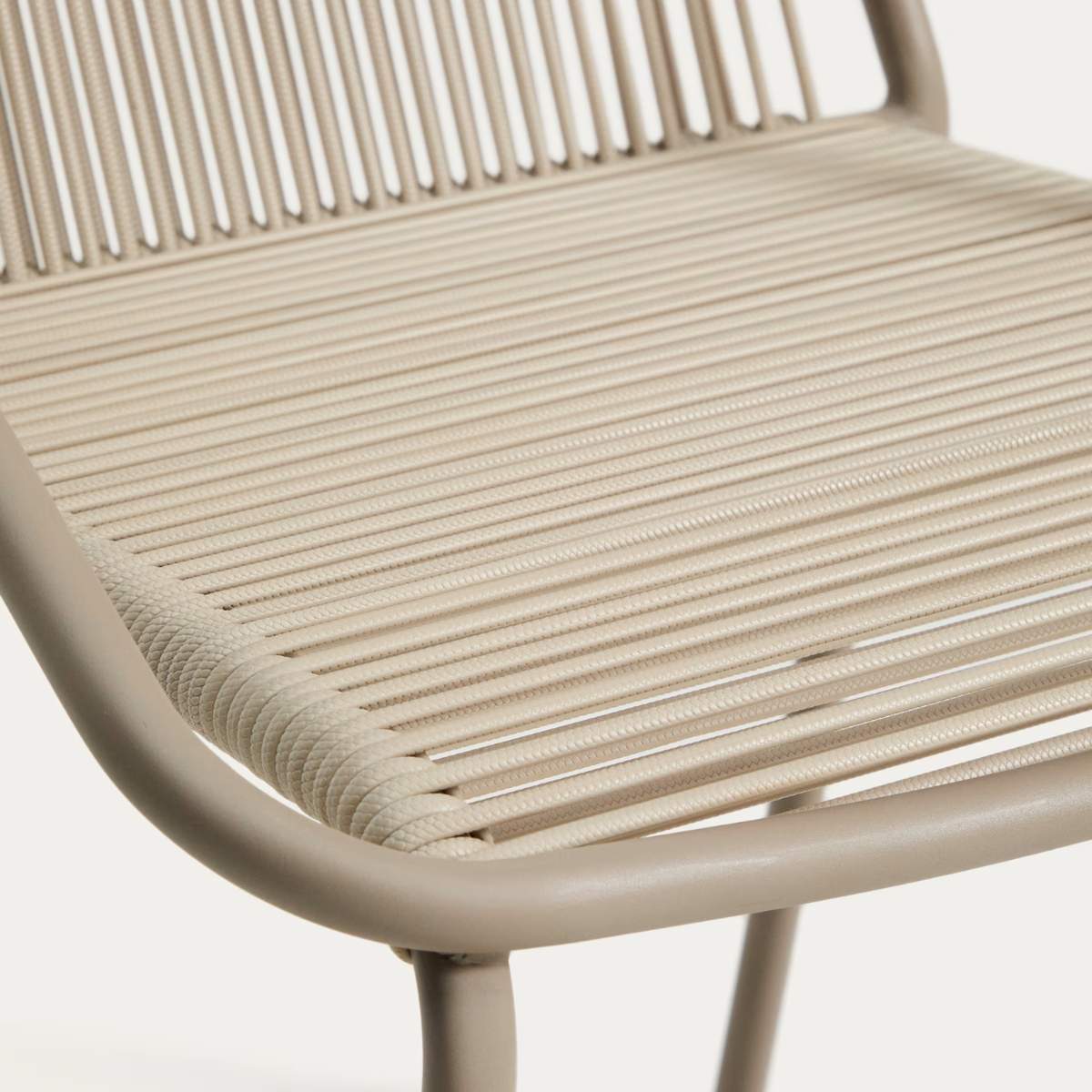 Kave Home Zivia stackable outdoor chair in ecru rope cord and burgundy galvanised steel