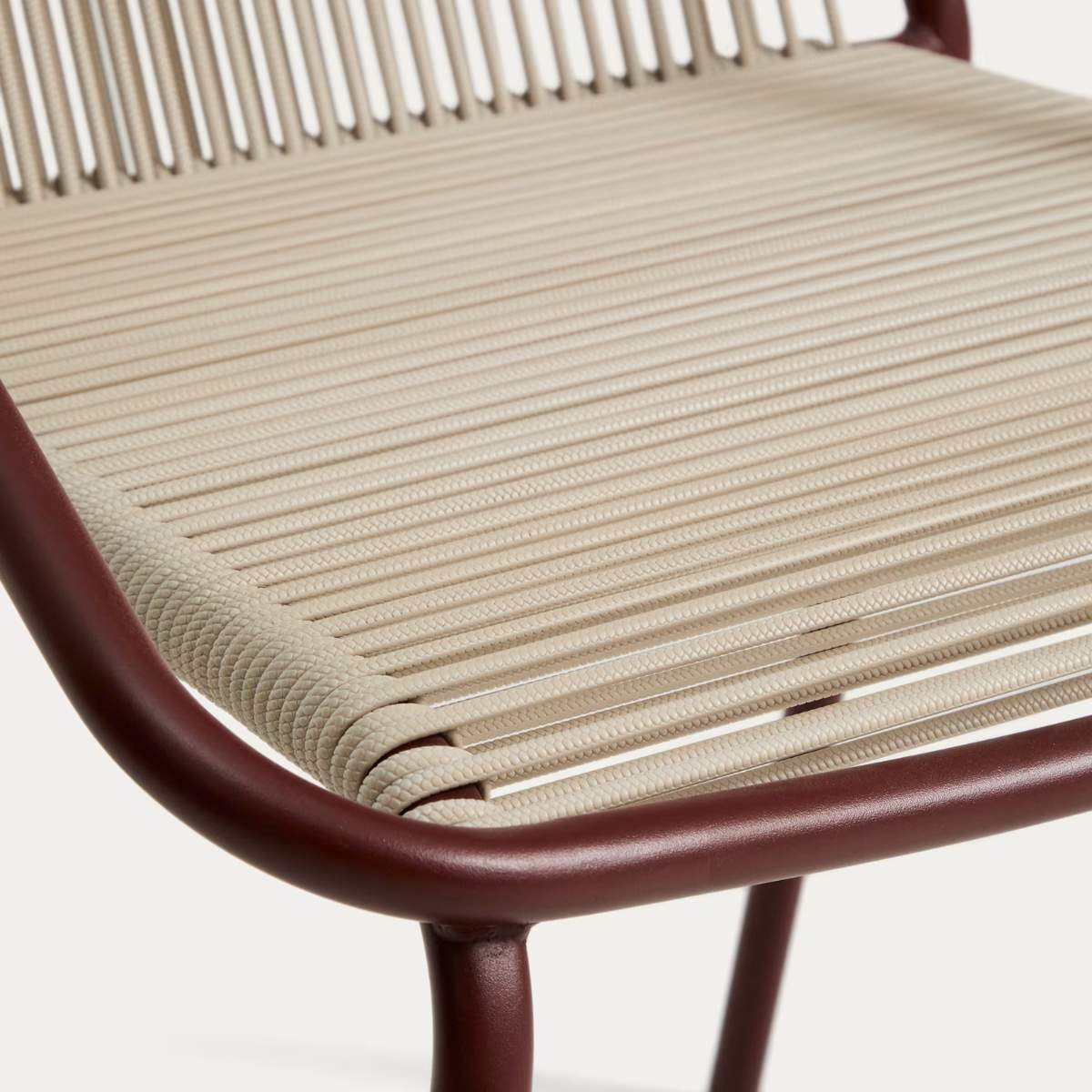 Kave Home Zivia stackable outdoor chair in ecru rope cord and burgundy galvanised steel