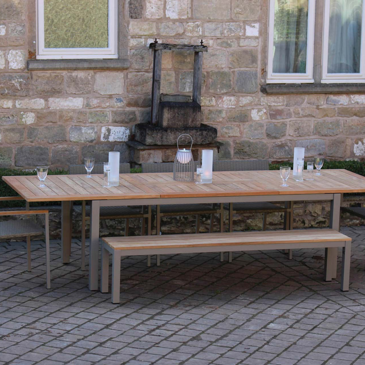 PR Home Atlantic Extending Dining Table – Powder Coated Kubu/Teak