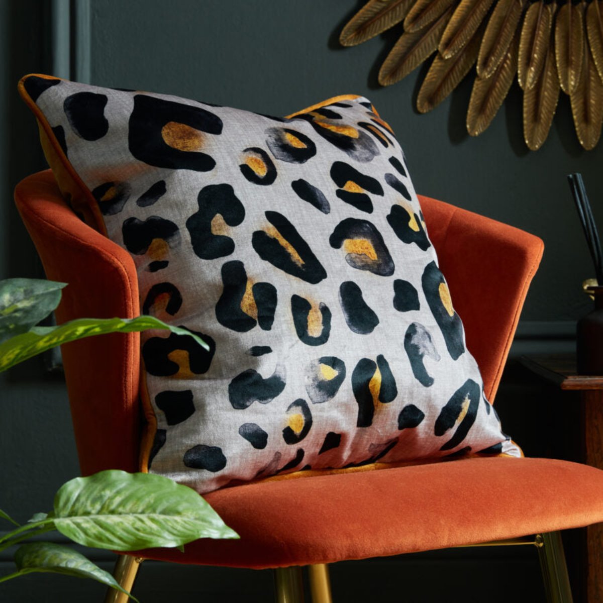 Avalana Natural Leo Piped Velvet Cushion-Beaumonde