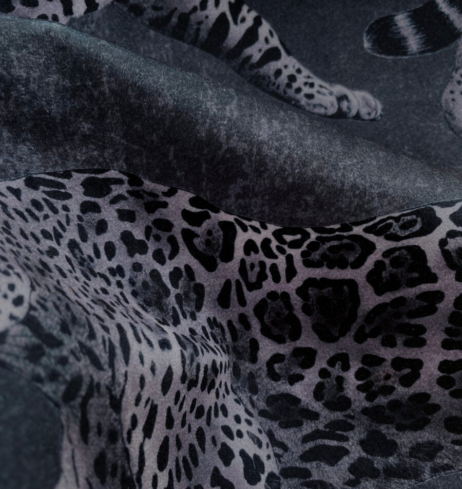 Avalana Pantheress Shimmer Velvet Fabric-Beaumonde