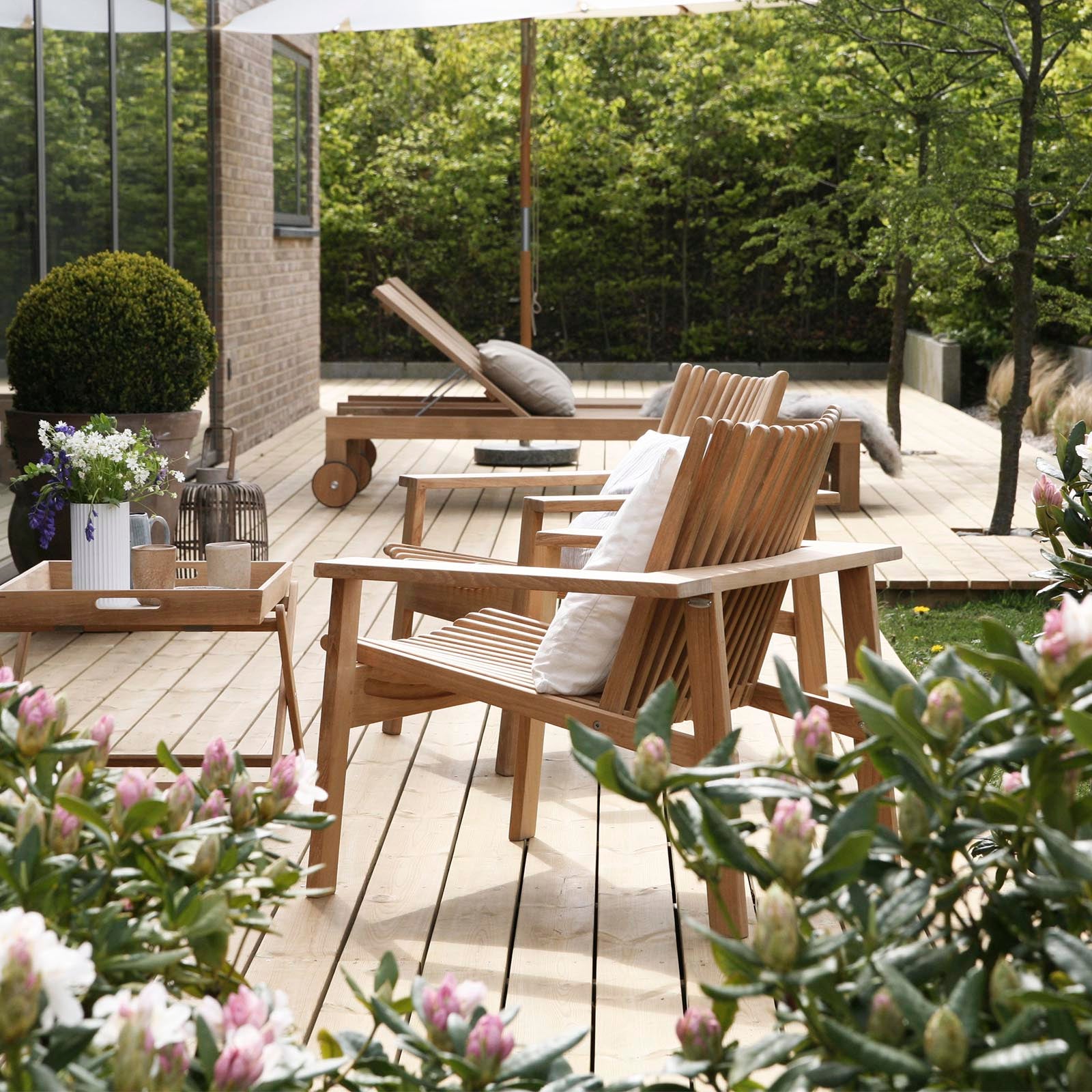 Cane-line Amaze Lounge Chair Stackable-Beaumonde