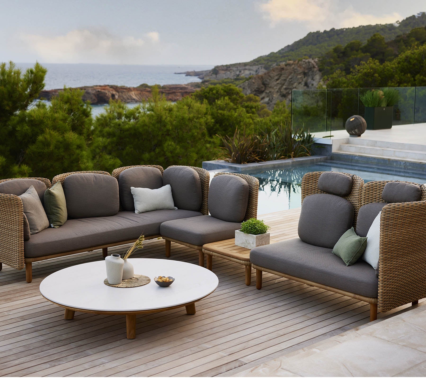 Cane-line Arch 2-Seater Sofa with Low Arm & Backrest-Beaumonde