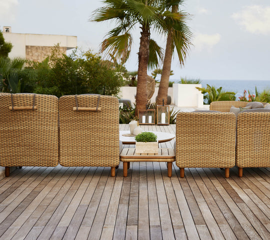 Cane-line Arch Lounge Chair with High Arm-/Backrest-Beaumonde