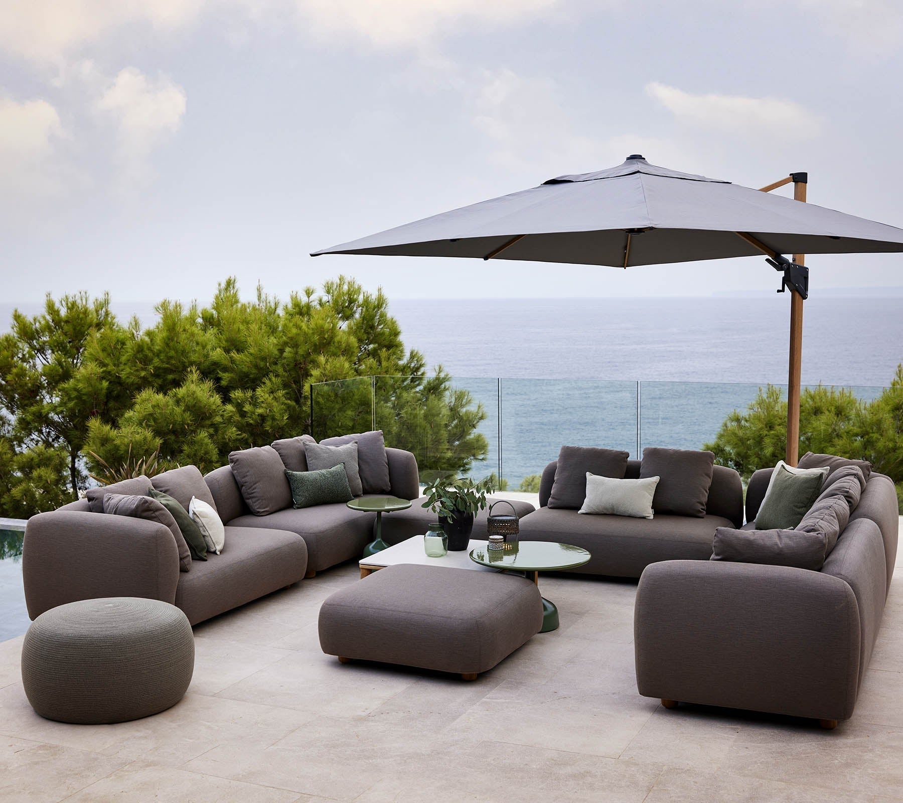 Cane-line Capture Pouf-Beaumonde