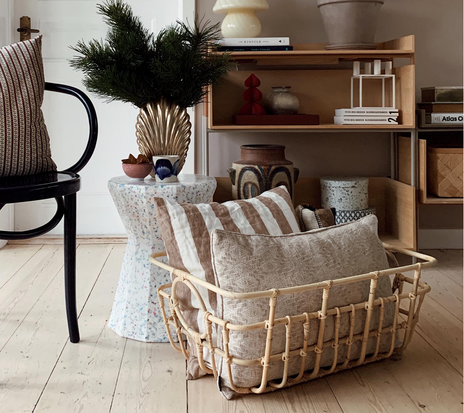 Cane-line Carry Me Basket Indoor-Beaumonde
