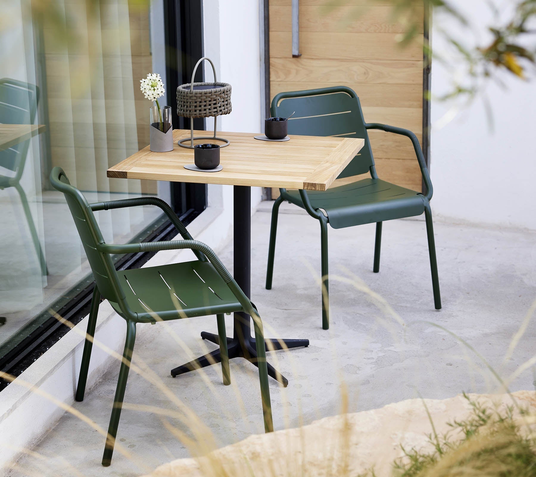 Cane-line Copenhagen Armchair, Stackable-Beaumonde