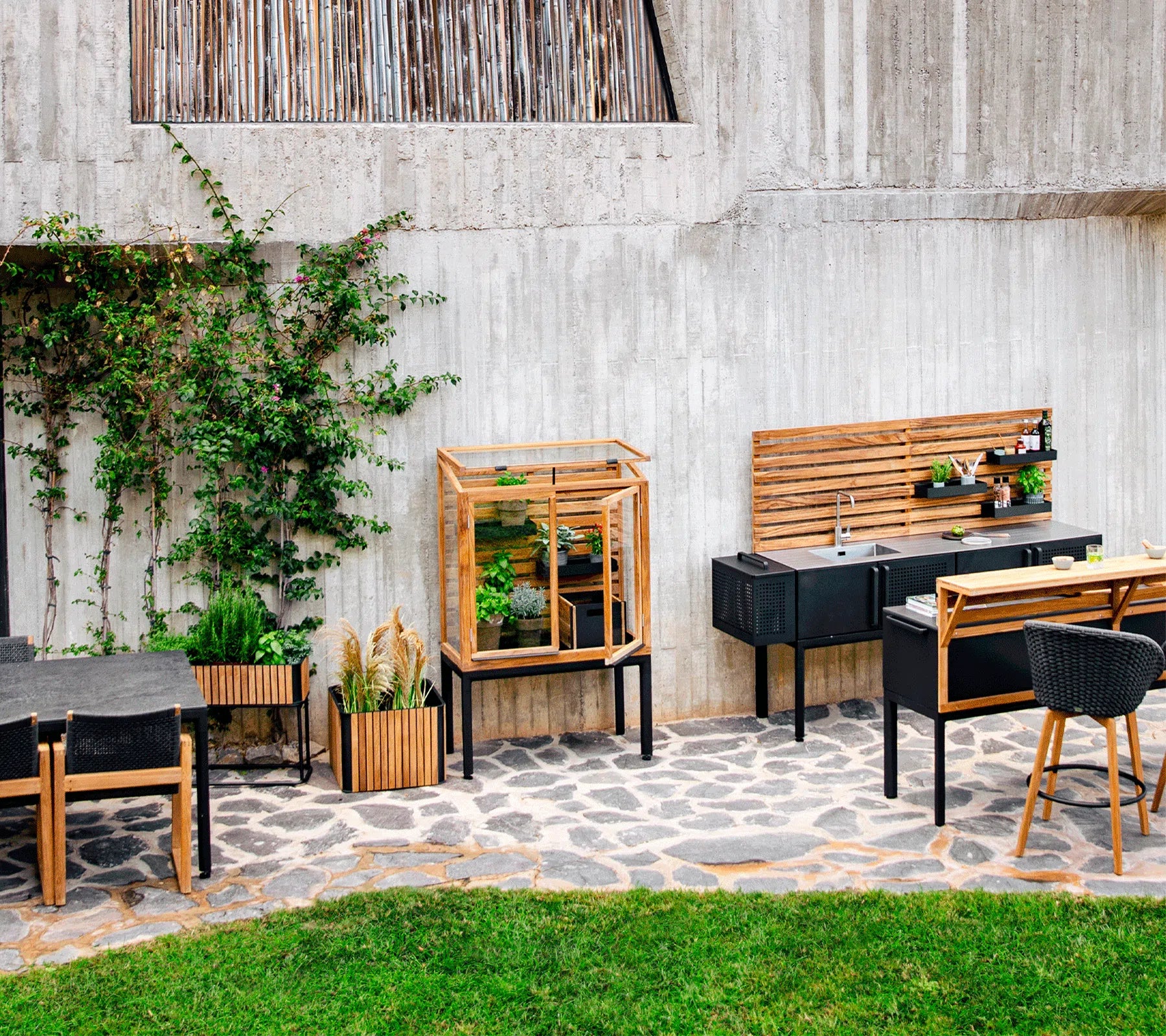 Cane-line Drop Teak Wall-Beaumonde