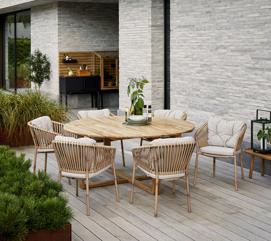 Cane-line Endless Dining Table, Dia. 130cm-Beaumonde