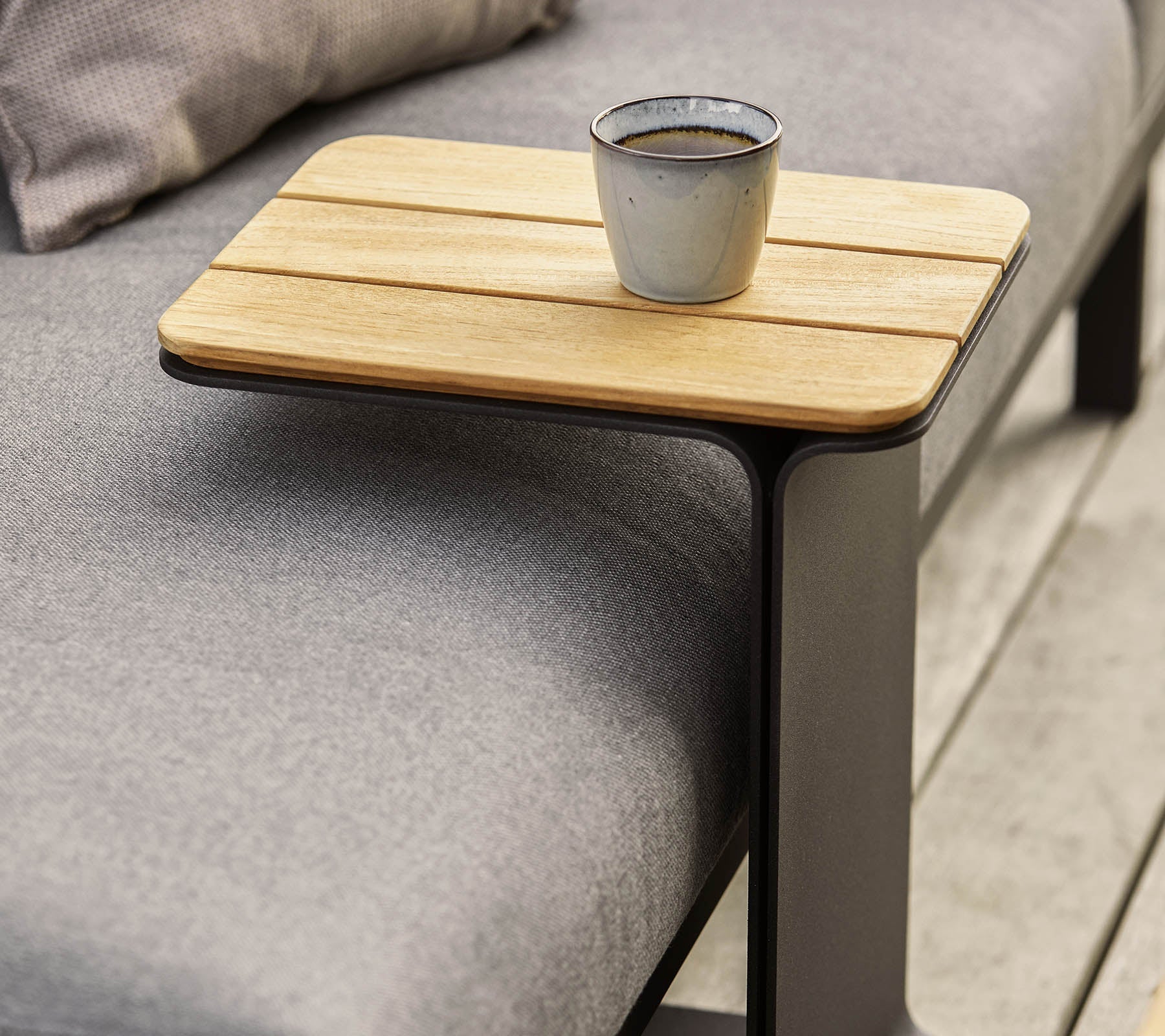Cane-line Mega Side Table-Beaumonde