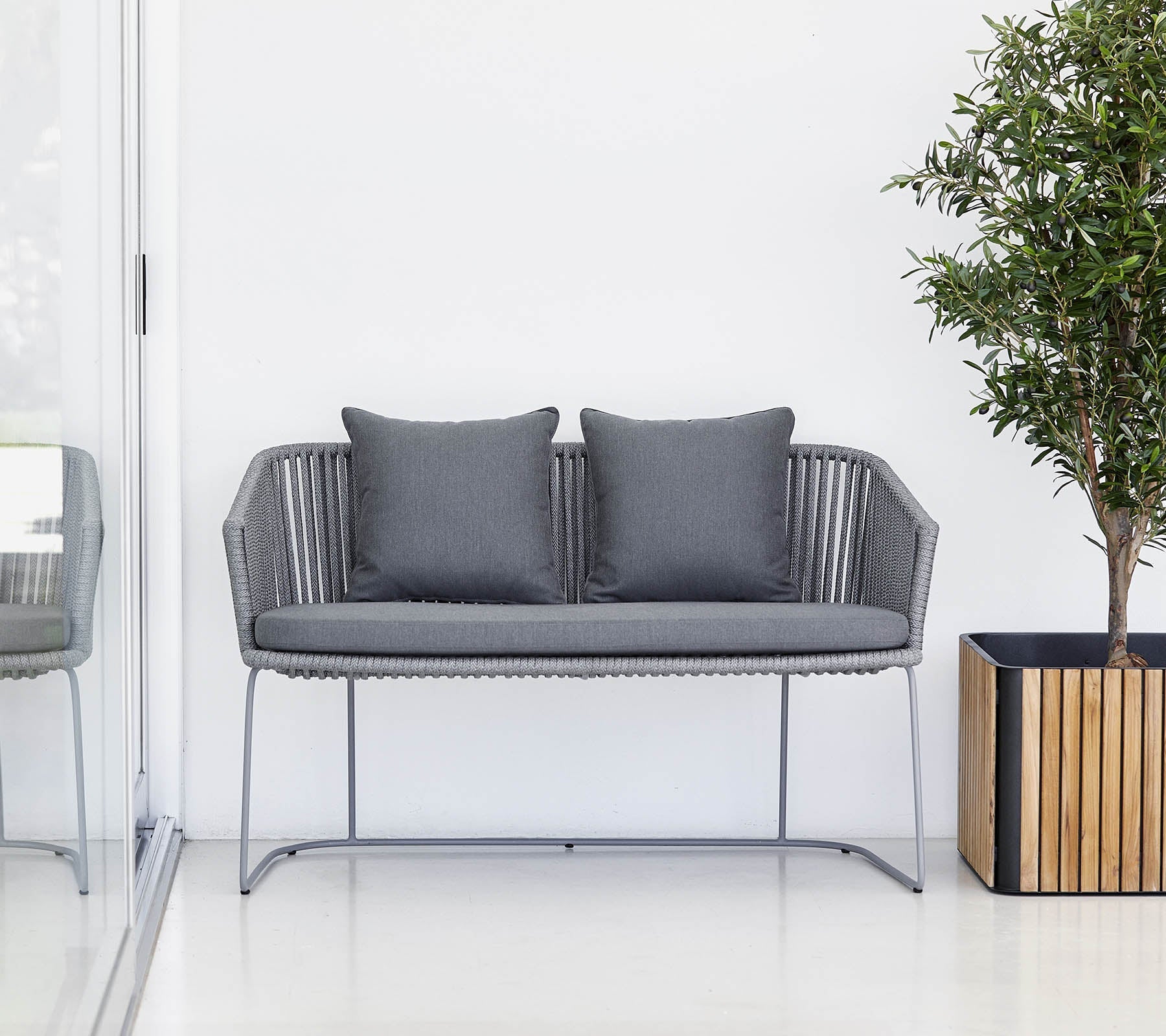 Cane-line Moments Bench-Beaumonde