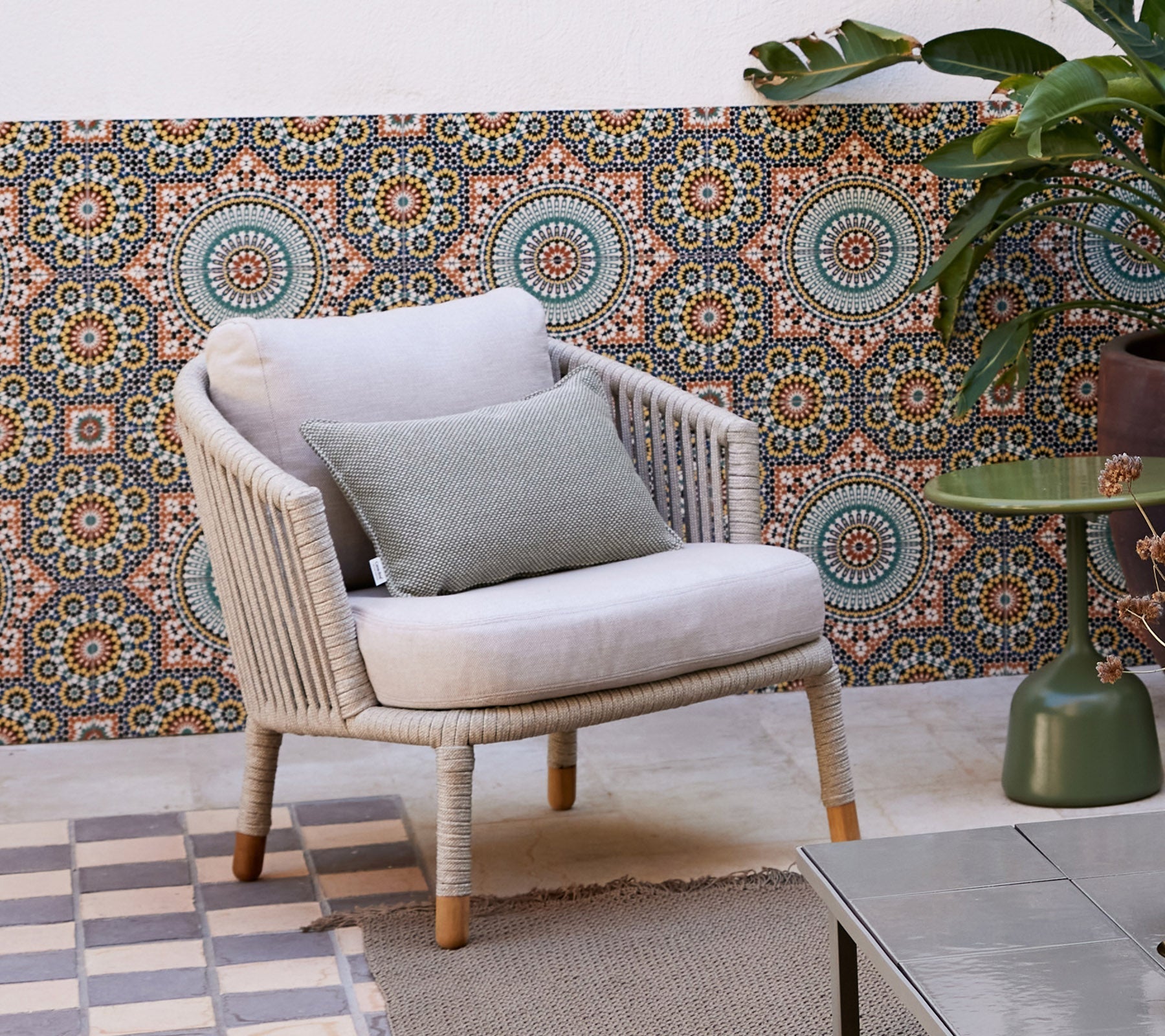 Cane-line Moments Lounge Chair-Beaumonde