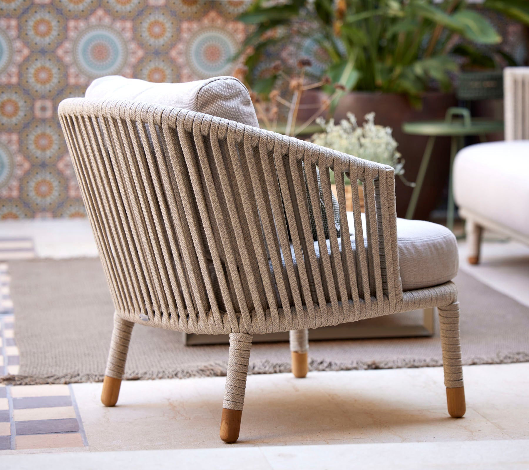Cane-line Moments Lounge Chair-Beaumonde