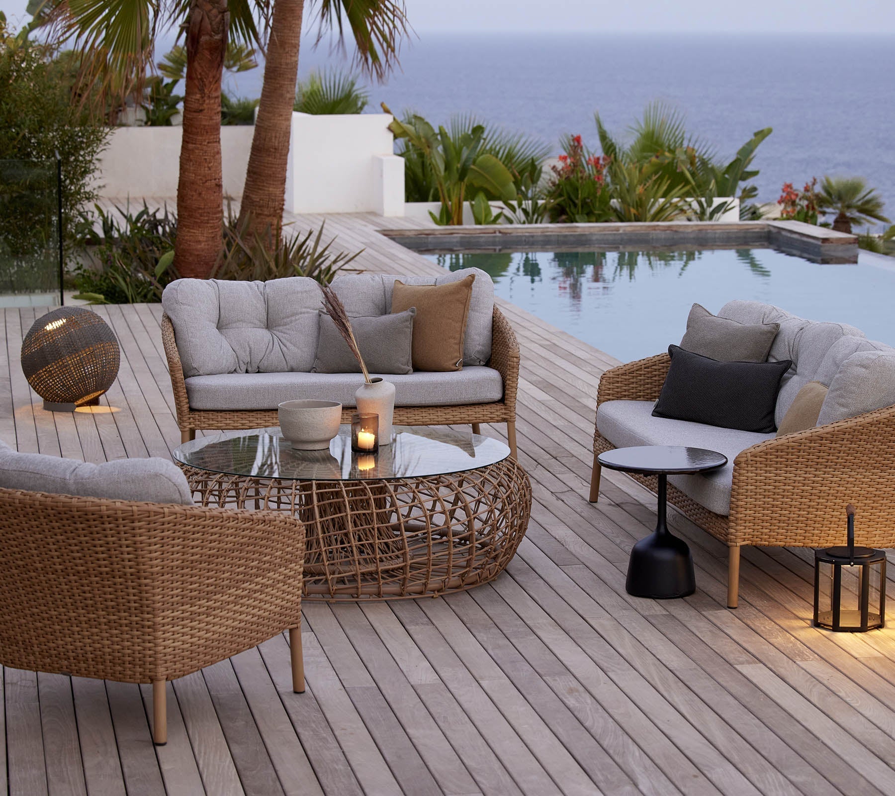 Cane-line Ocean Large Lounge Chair-Beaumonde