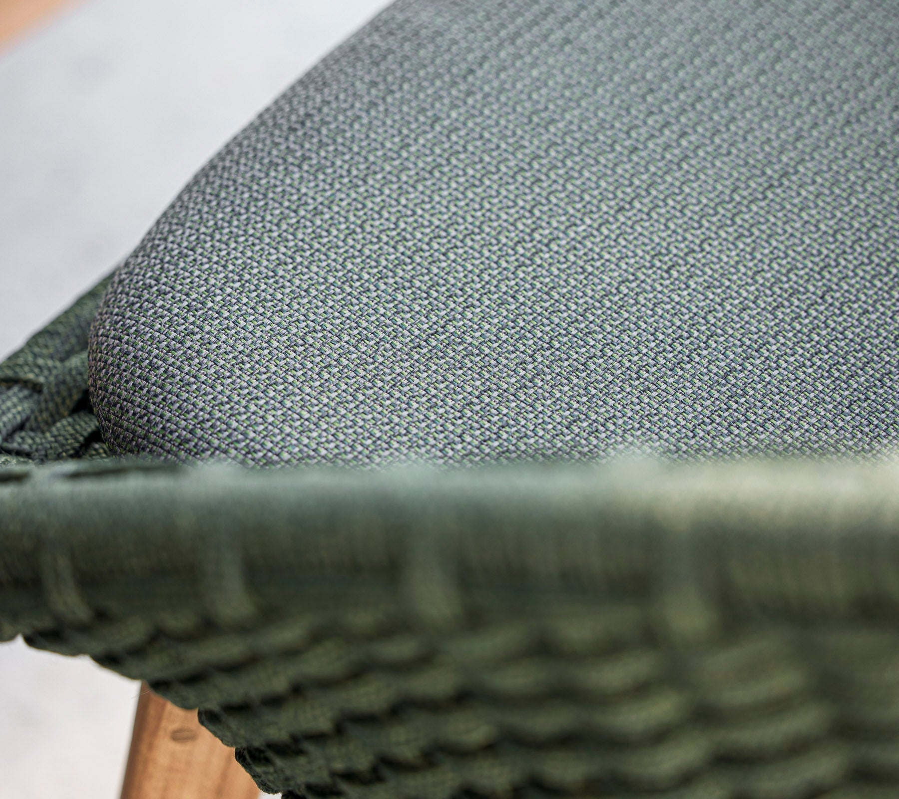 Cane-line Peacock Chair with Teak Legs-Beaumonde