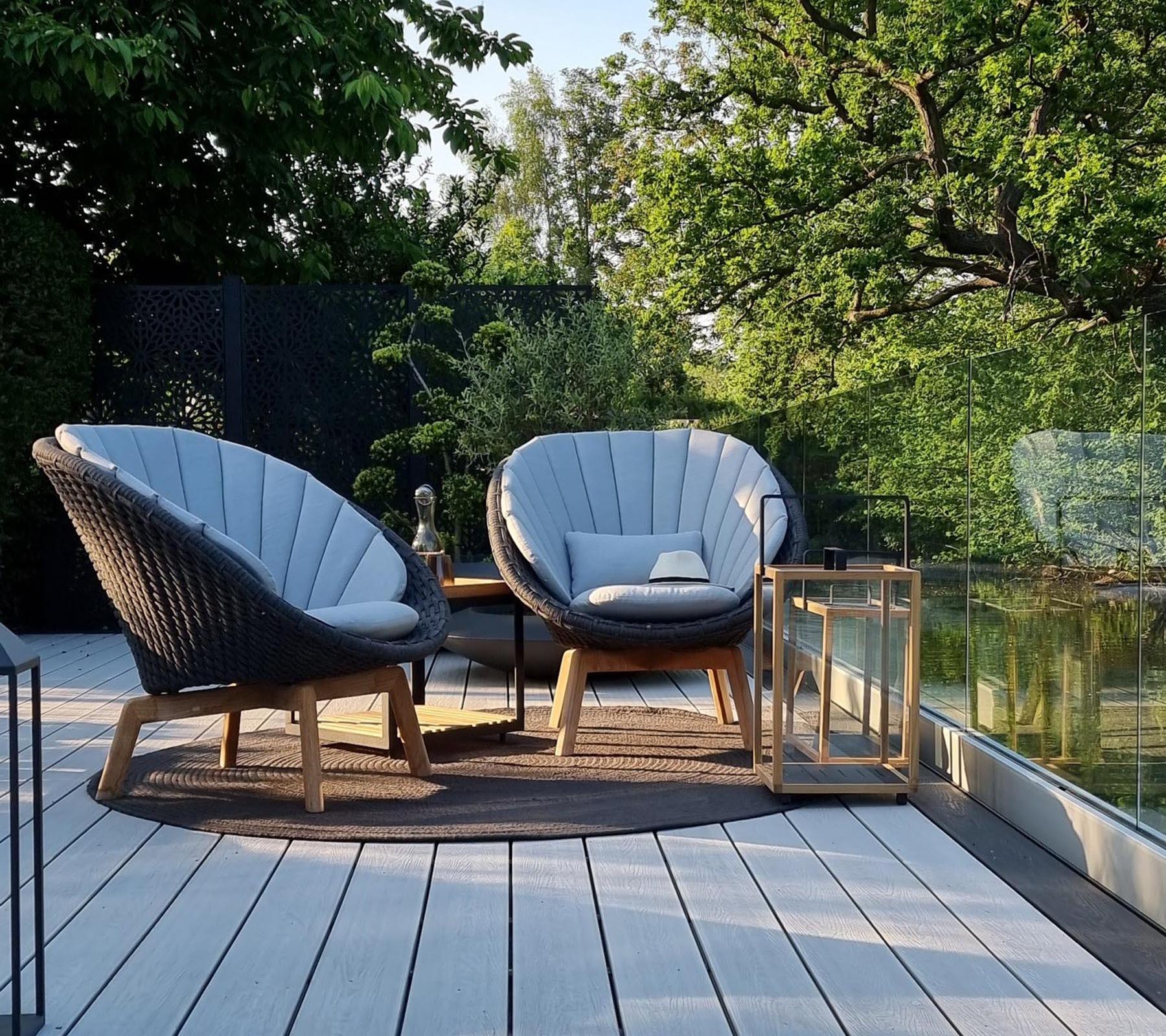 Cane-line Peacock Lounge Chair with Teak Legs-Beaumonde