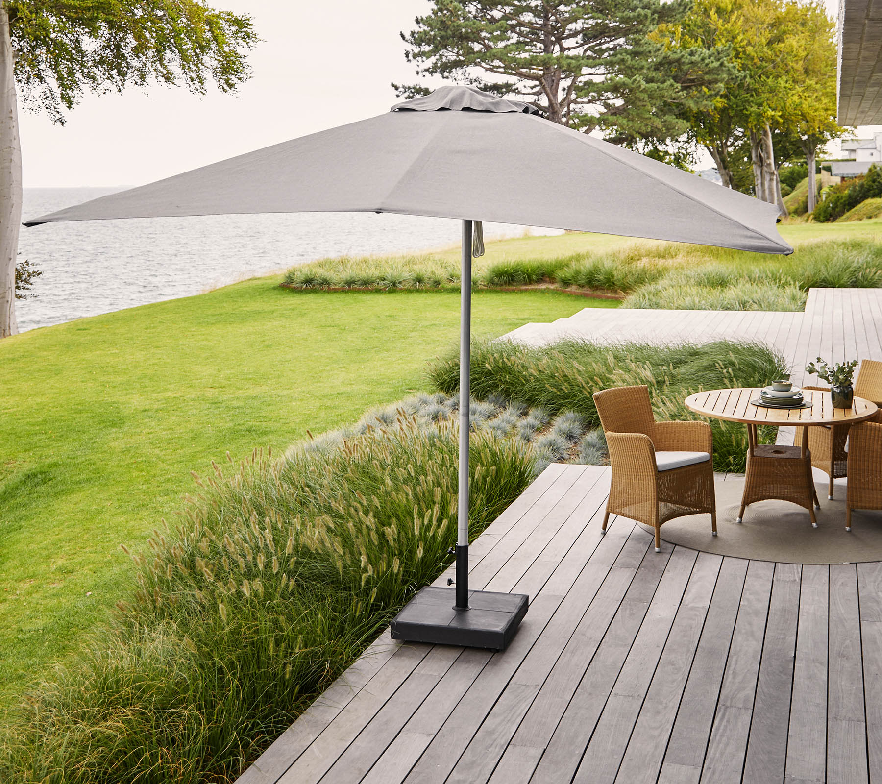 Cane-line Shadow Parasol with Pulley System, 3X3 M-Beaumonde