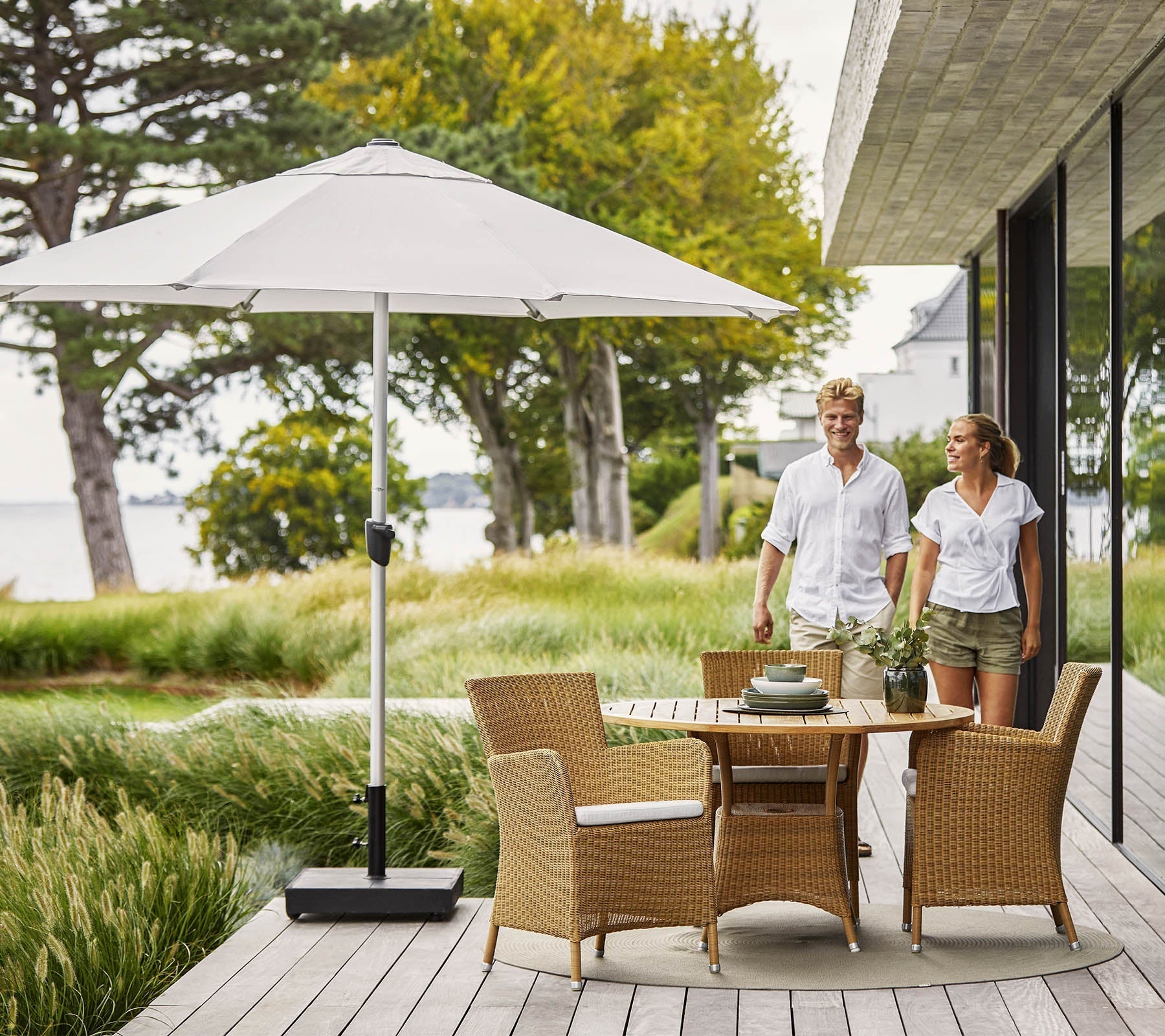 Cane-line Sunshade Parasol with Tilt System, Dia. 3 M-Beaumonde