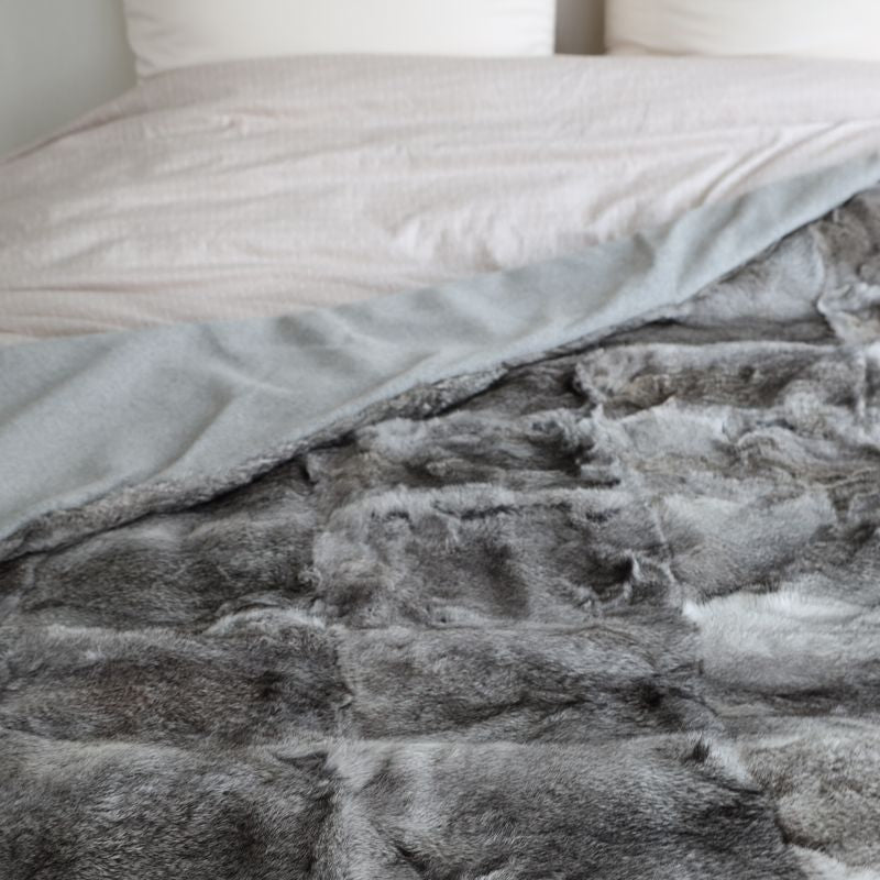 Natures Collection Throw of Rabbit | 120x180 cm