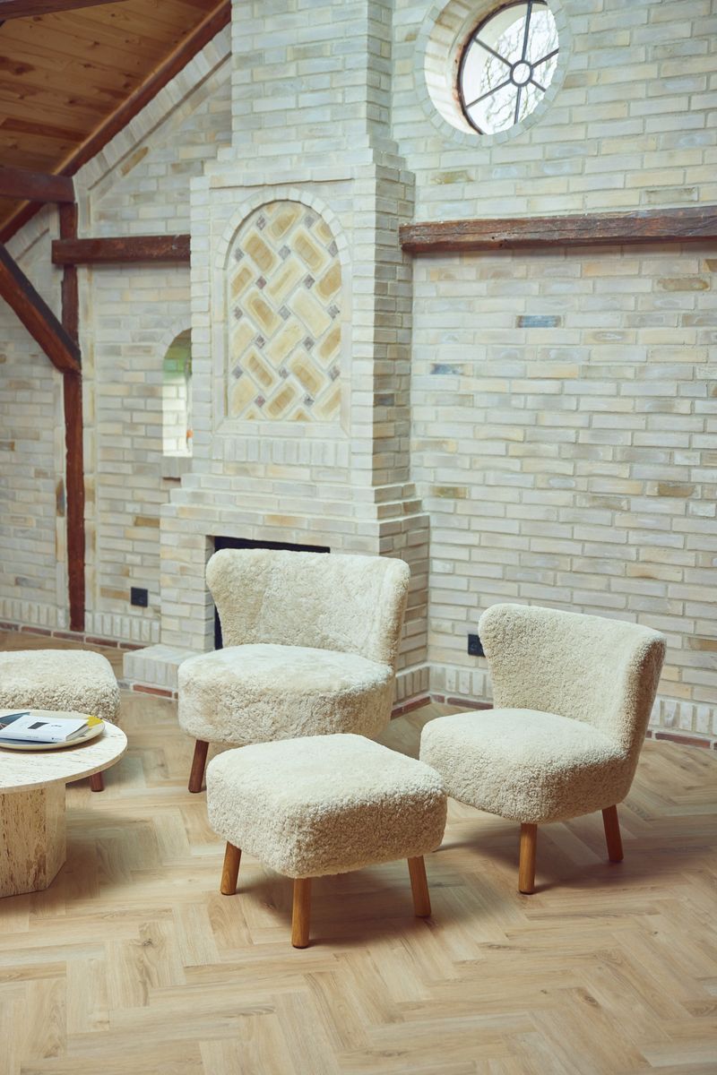 Natures Collection Emily Foot Rest | Short Wool
