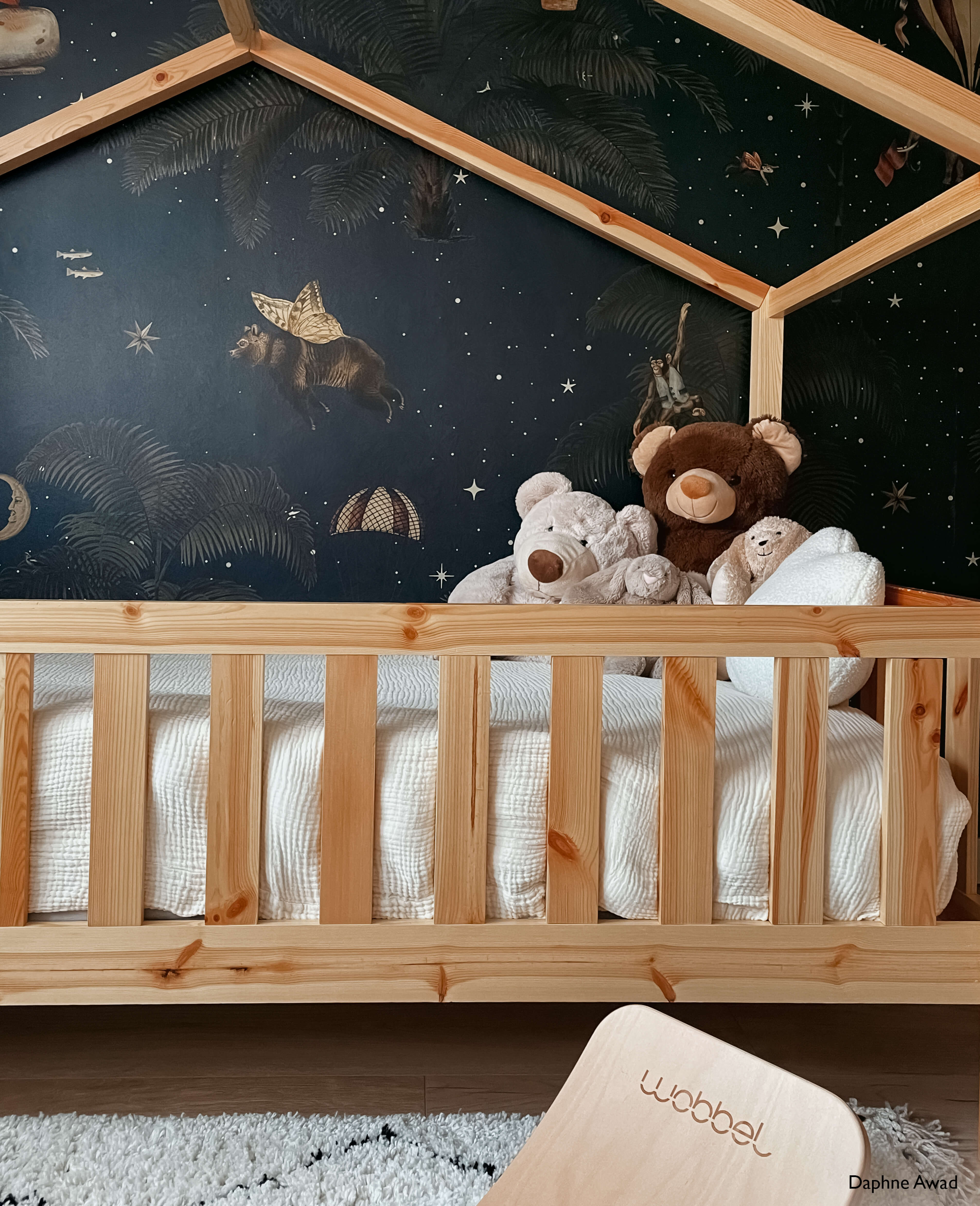 Creative Lab Amsterdam Oliver Teddy Wallpaper Mural-Beaumonde