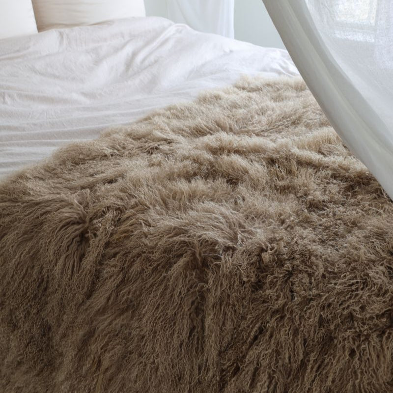 Natures Collection Throw of Curly Sheepskin