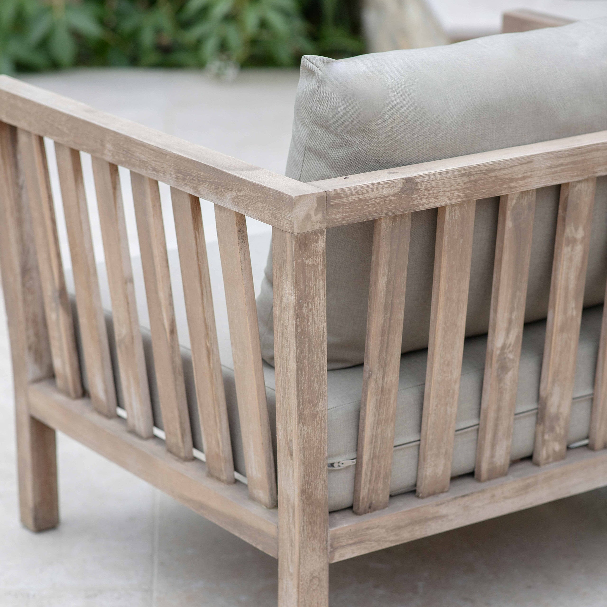 Garden Trading Porthallow Armchair and Table Set-Beaumonde