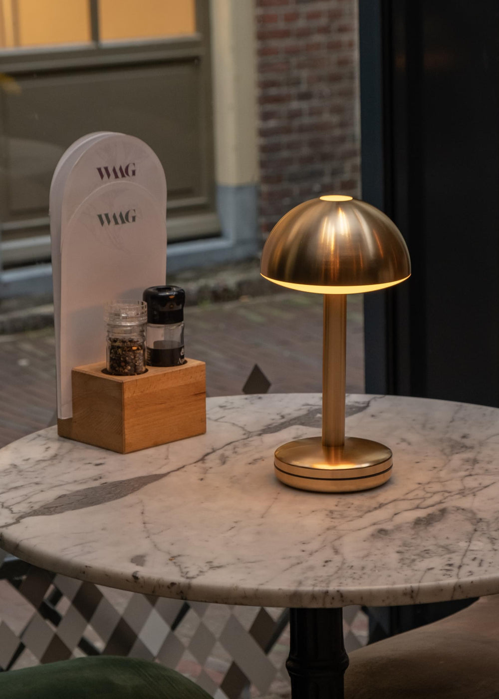 Humble Bug Rechargeable Table Light Gold-Beaumonde
