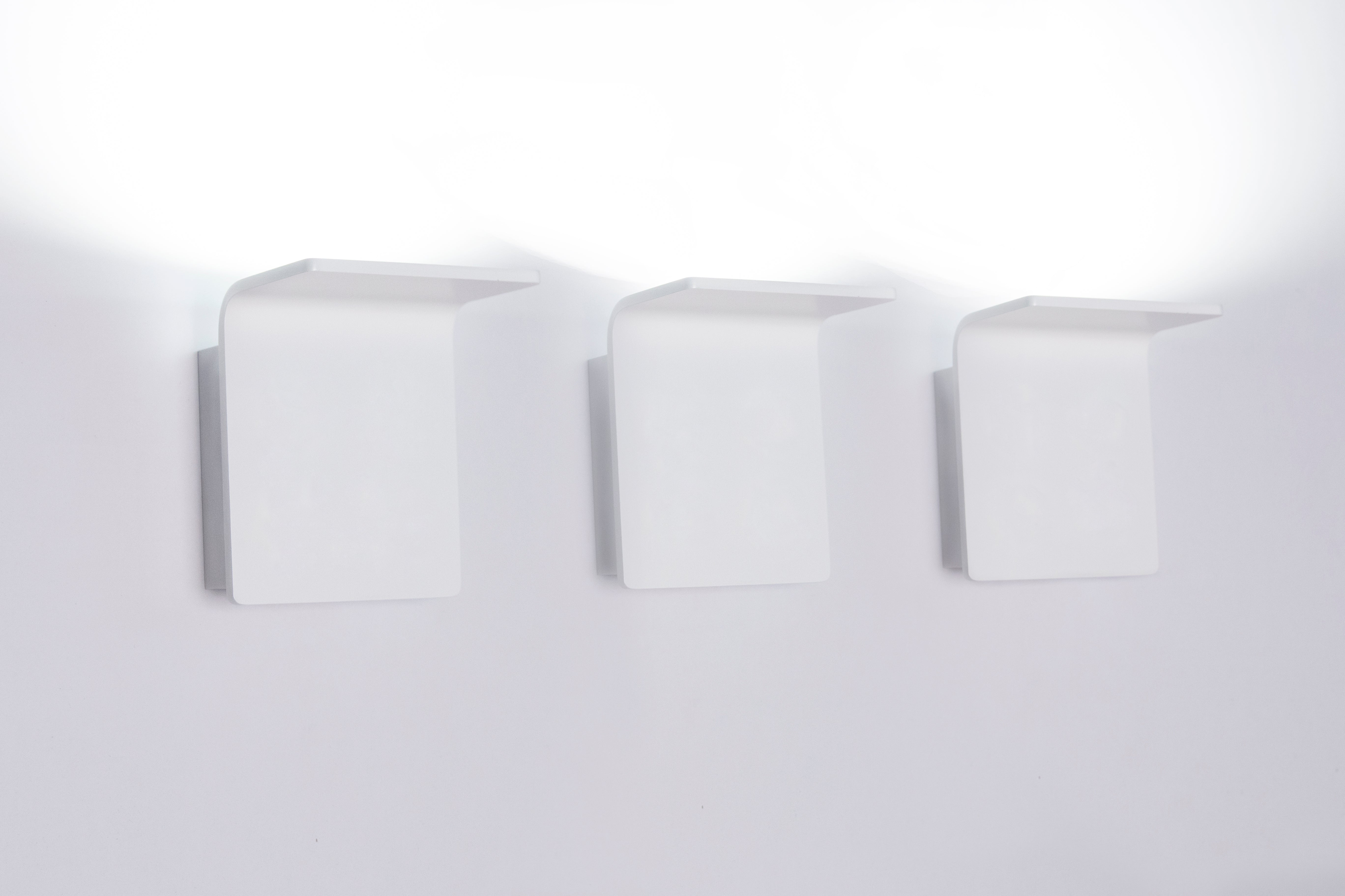 Innermost Bracket Wall Light White-Beaumonde