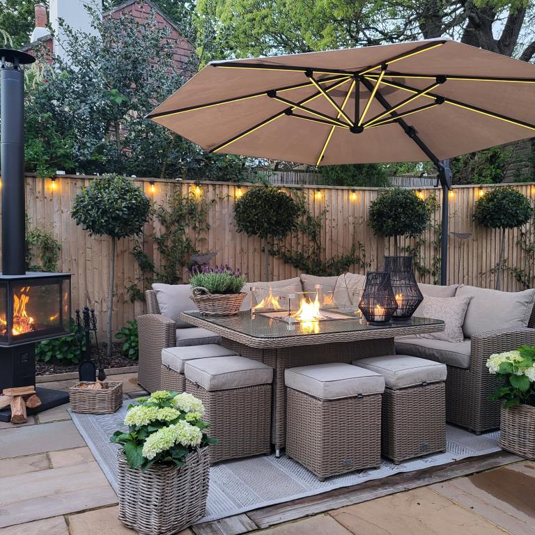 Ivyline Portofino Curve Wirework Lantern-Beaumonde