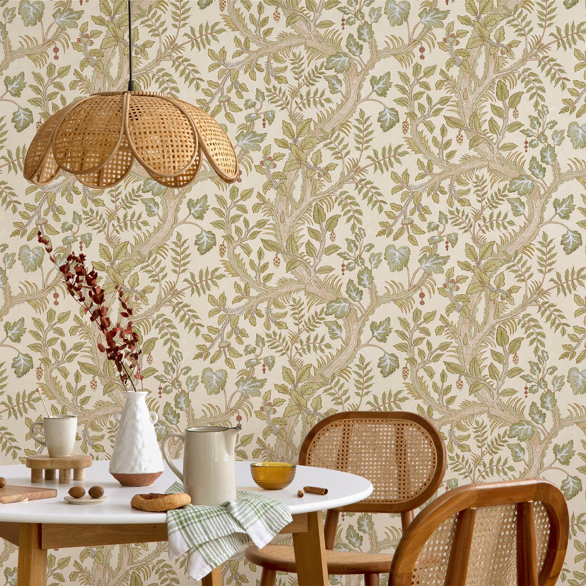 Josephine Munsey Hedgerow Wallpaper-Beaumonde