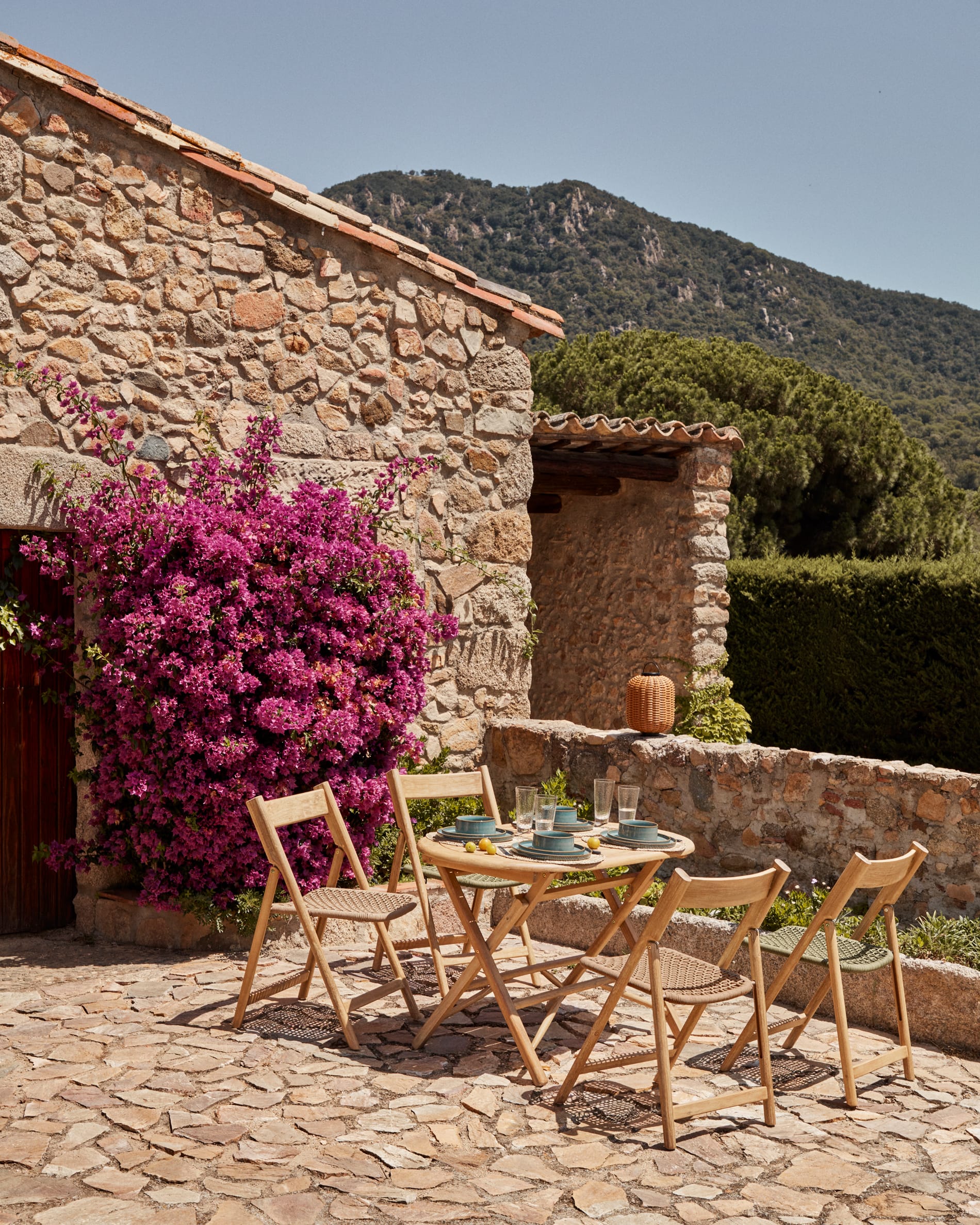 Kave Home Dandara Folding Chair-Beaumonde