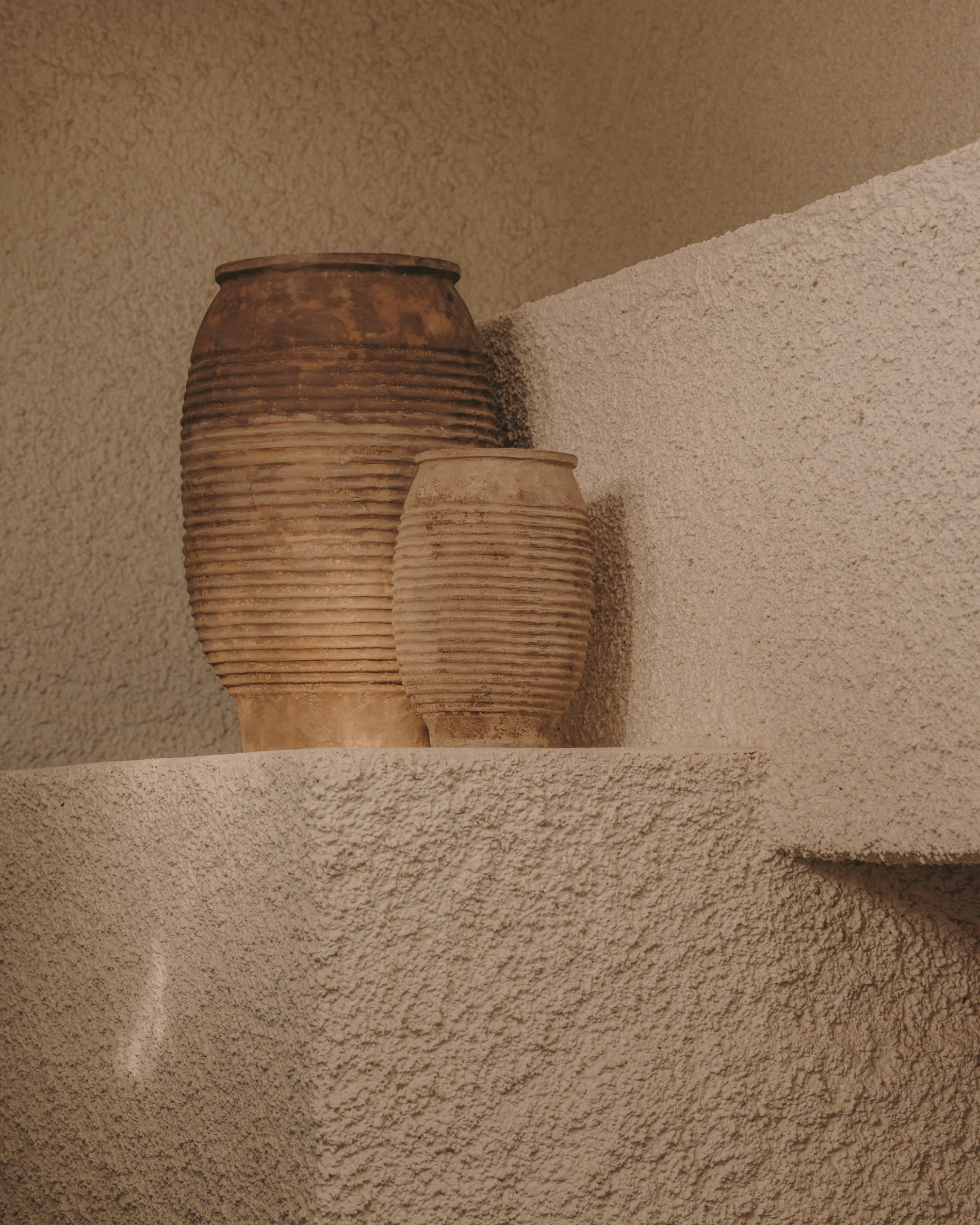 Kave Home Llonga Set of 2 Terracotta Plant Pots-Beaumonde