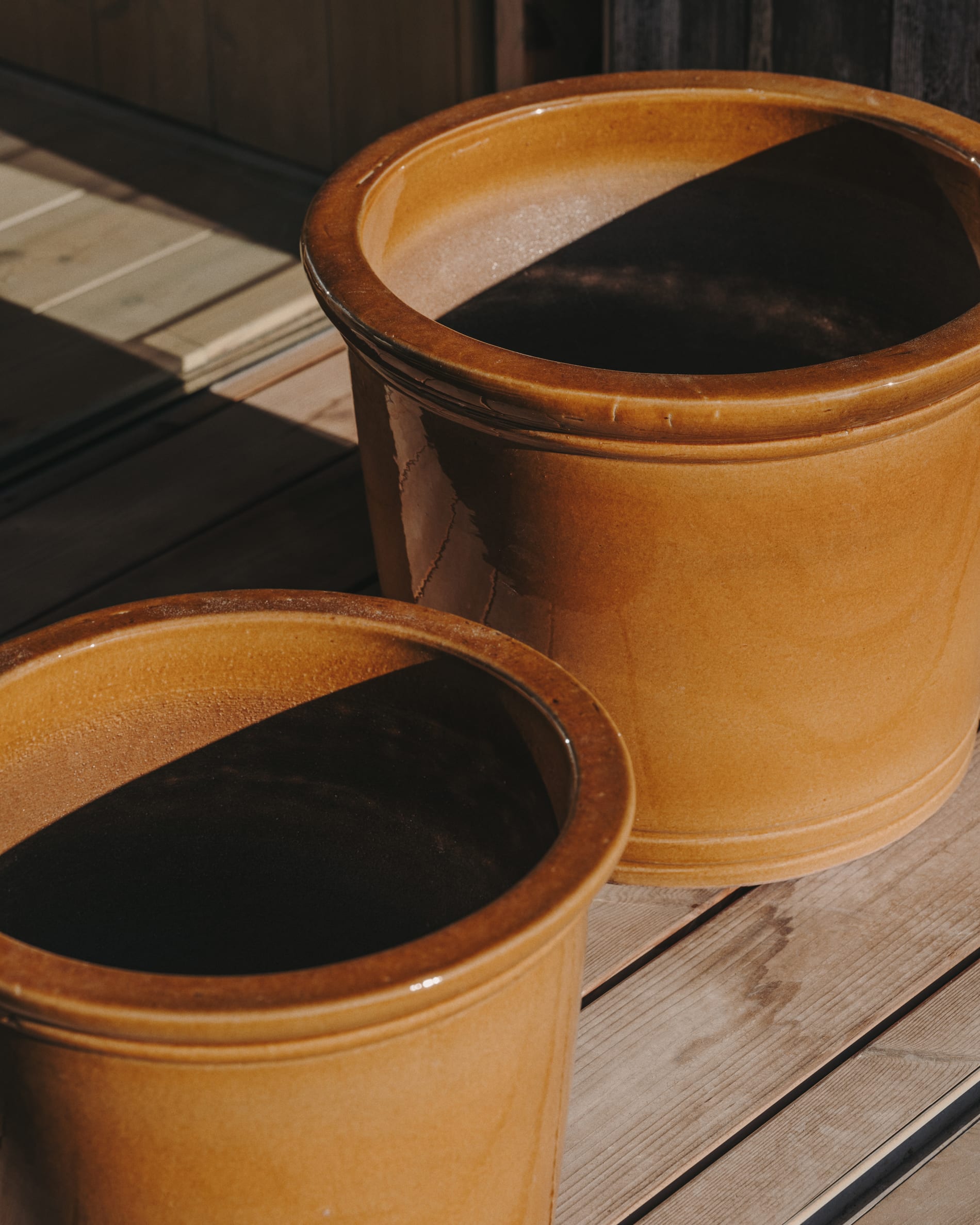 Kave Home Presili Set of 2 Terracotta Plant Pots-Beaumonde