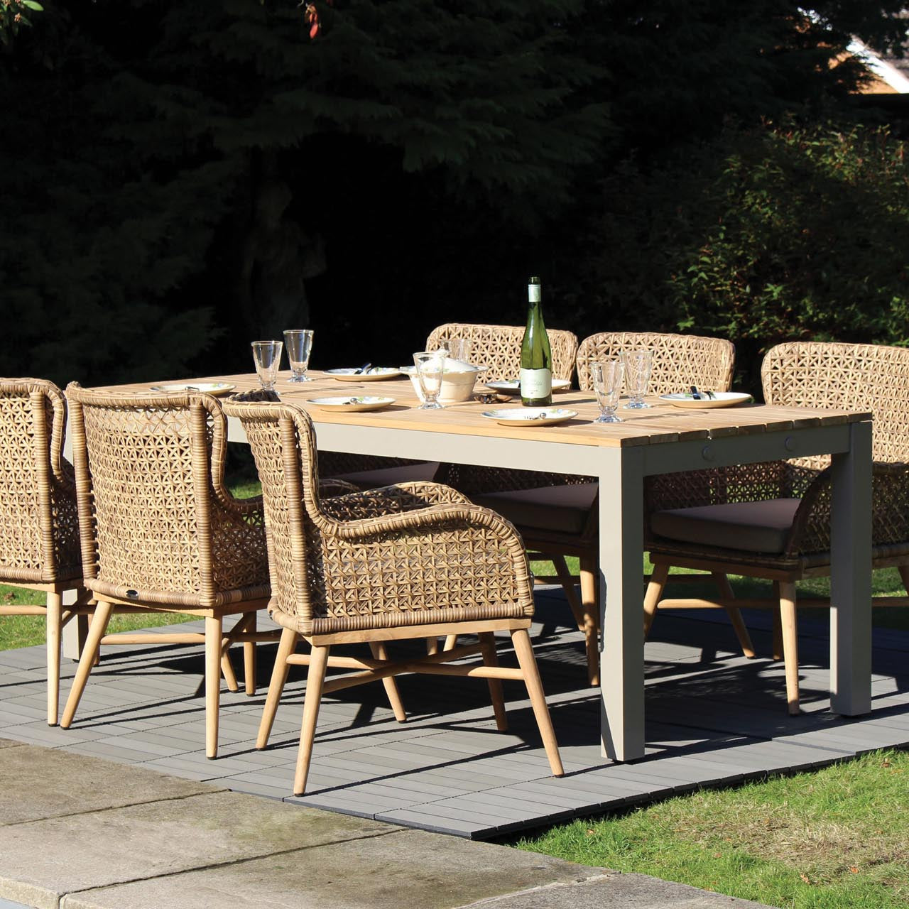 PR Home Reclaim Outdoor Dining Table – Kubu / Teak