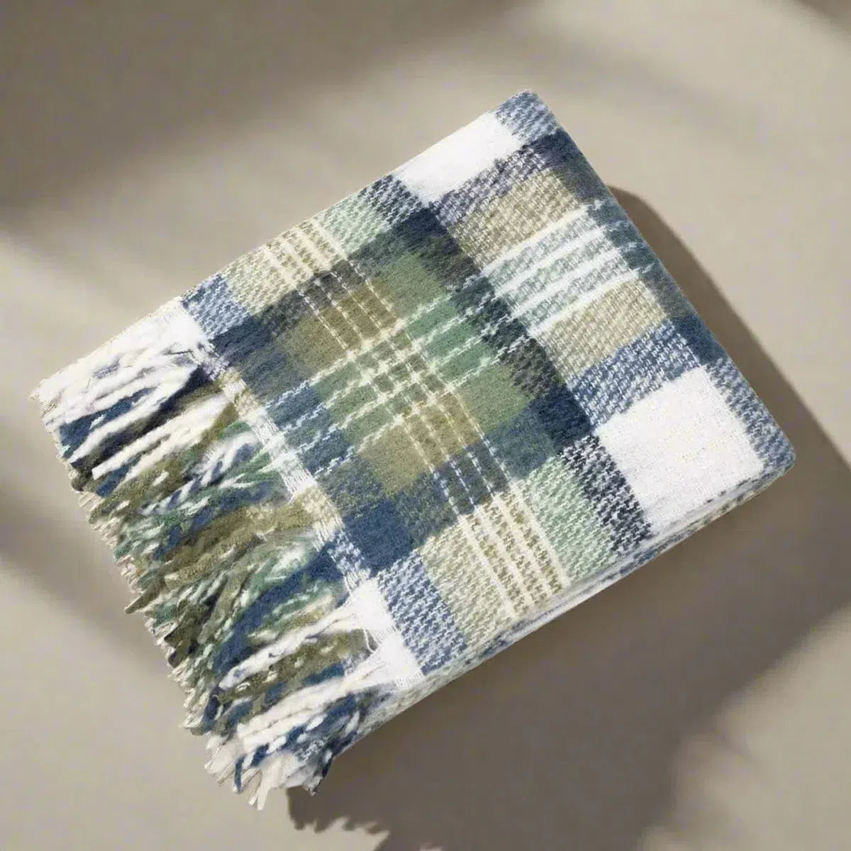 Malini Glamis Throw-Beaumonde