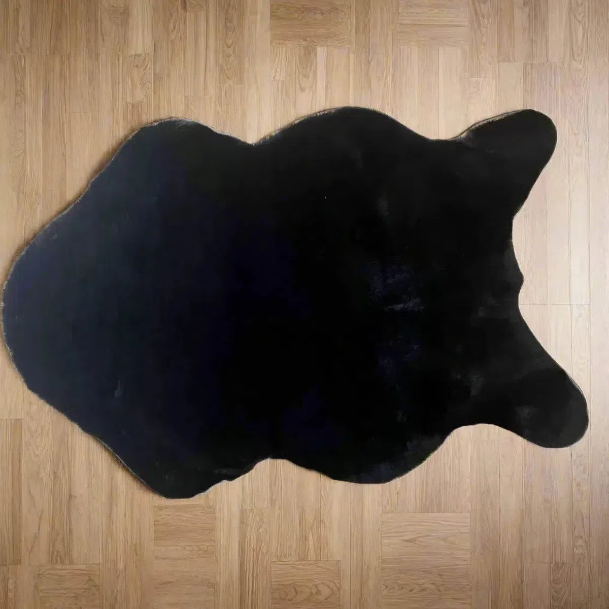 Malini Rapture Black Rug-Beaumonde