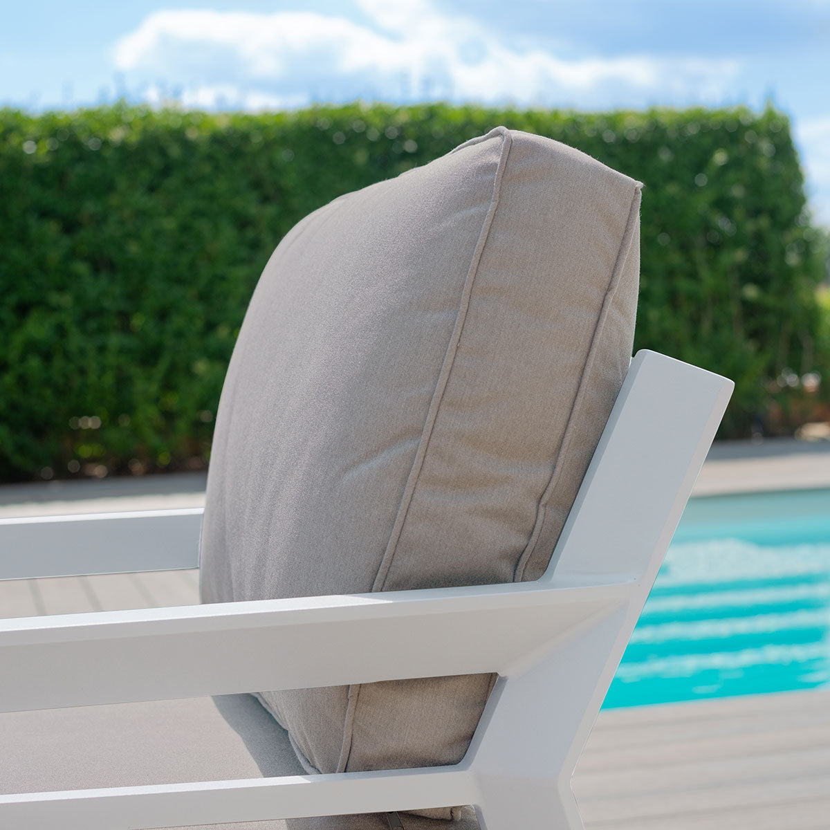 Maze New York Corner Sofa Set