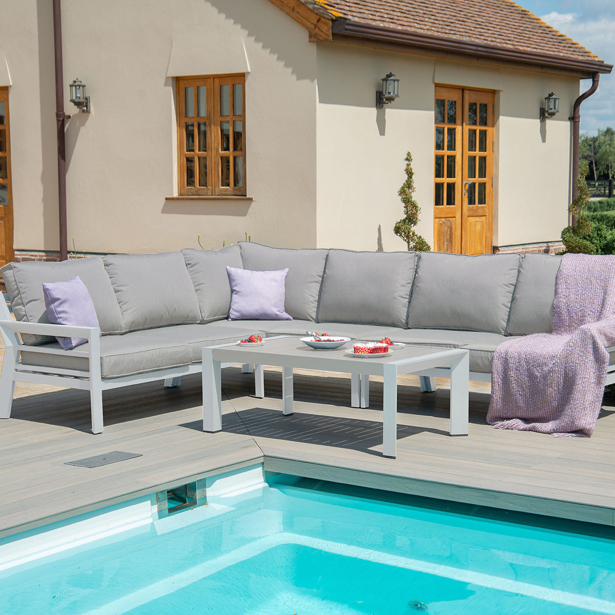 Maze New York Corner Sofa Set