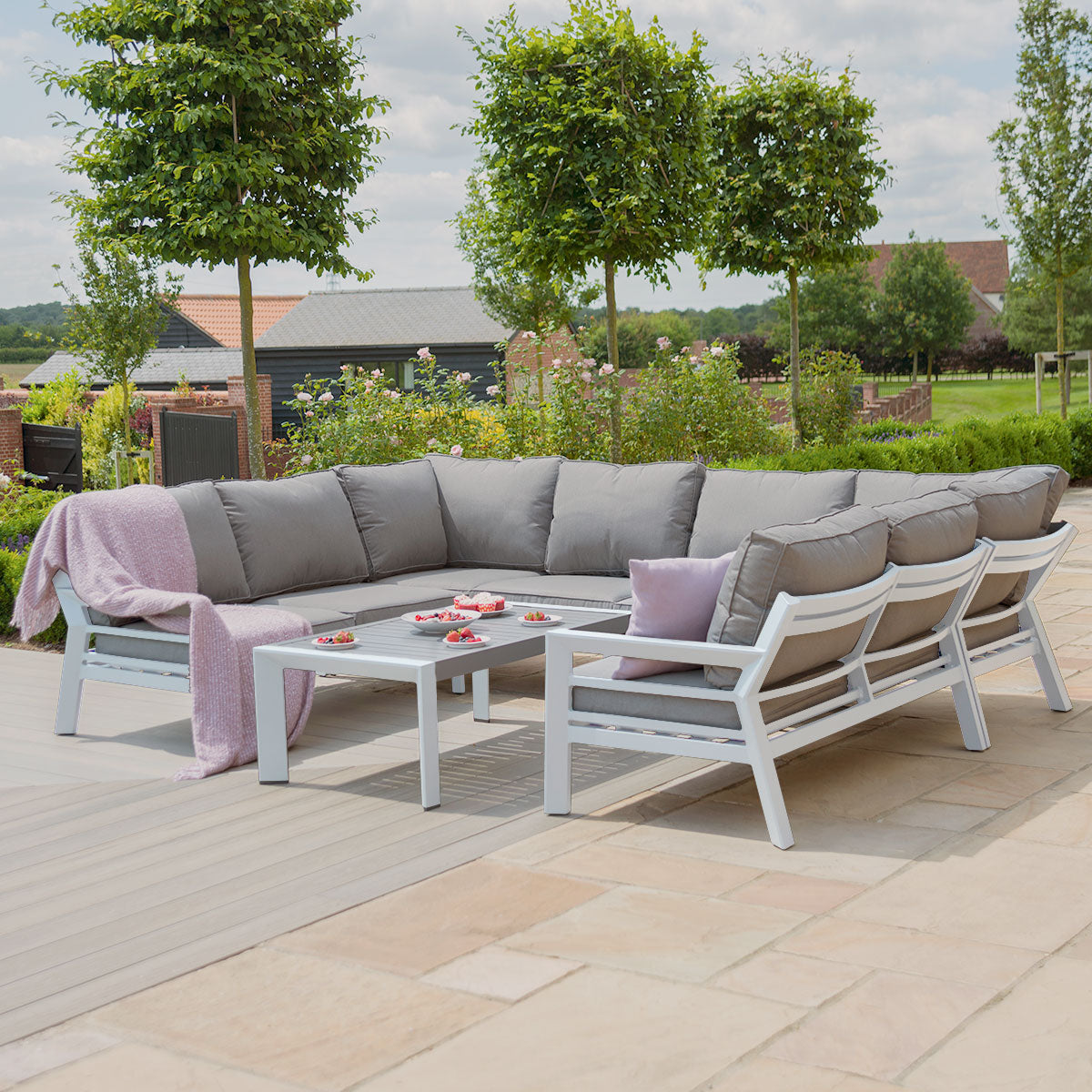 Maze New York U-Shaped Sofa Set