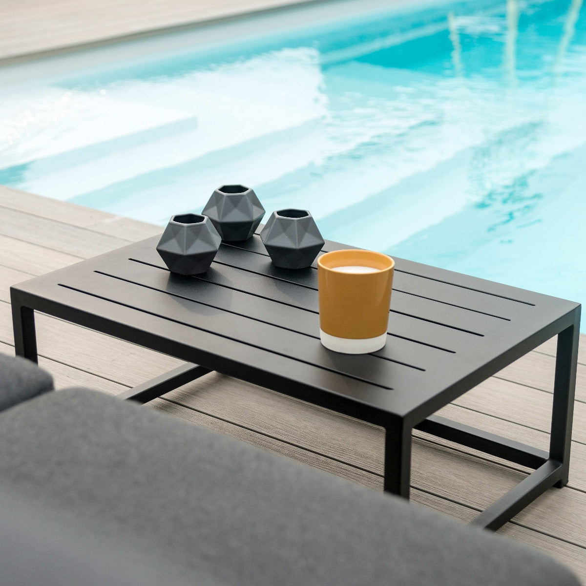 Maze Pulse Chaise Sofa Set-Beaumonde