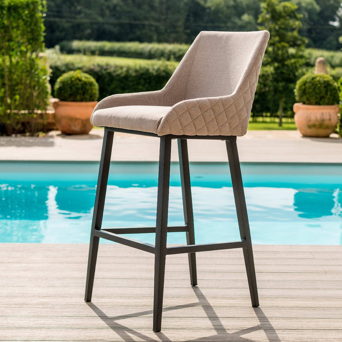 Maze Regal 4 Seat Round Bar Set