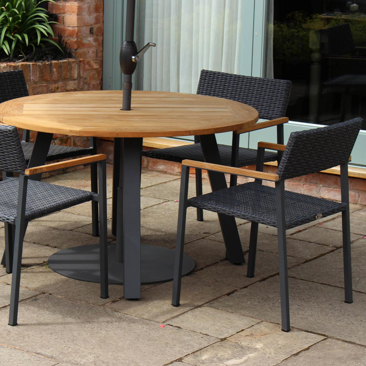 PR Home Modena Outdoor Dining Armchair