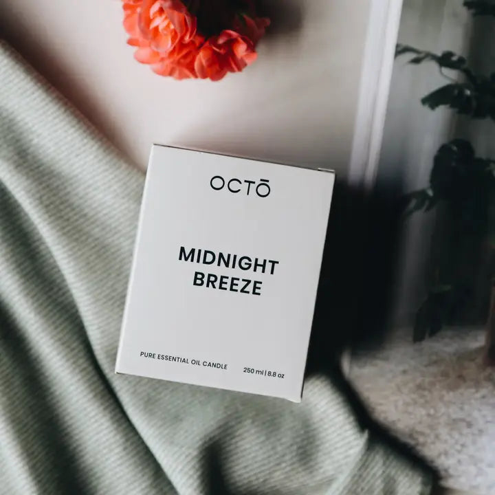 Octō Midnight Breeze Candle Rose Geranium + Vetiver + Patchouli 400ml-Beaumonde