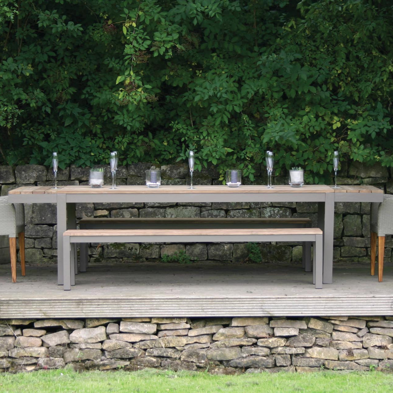 PR Home Reclaim Outdoor Dining Bench – Kubu / Teak