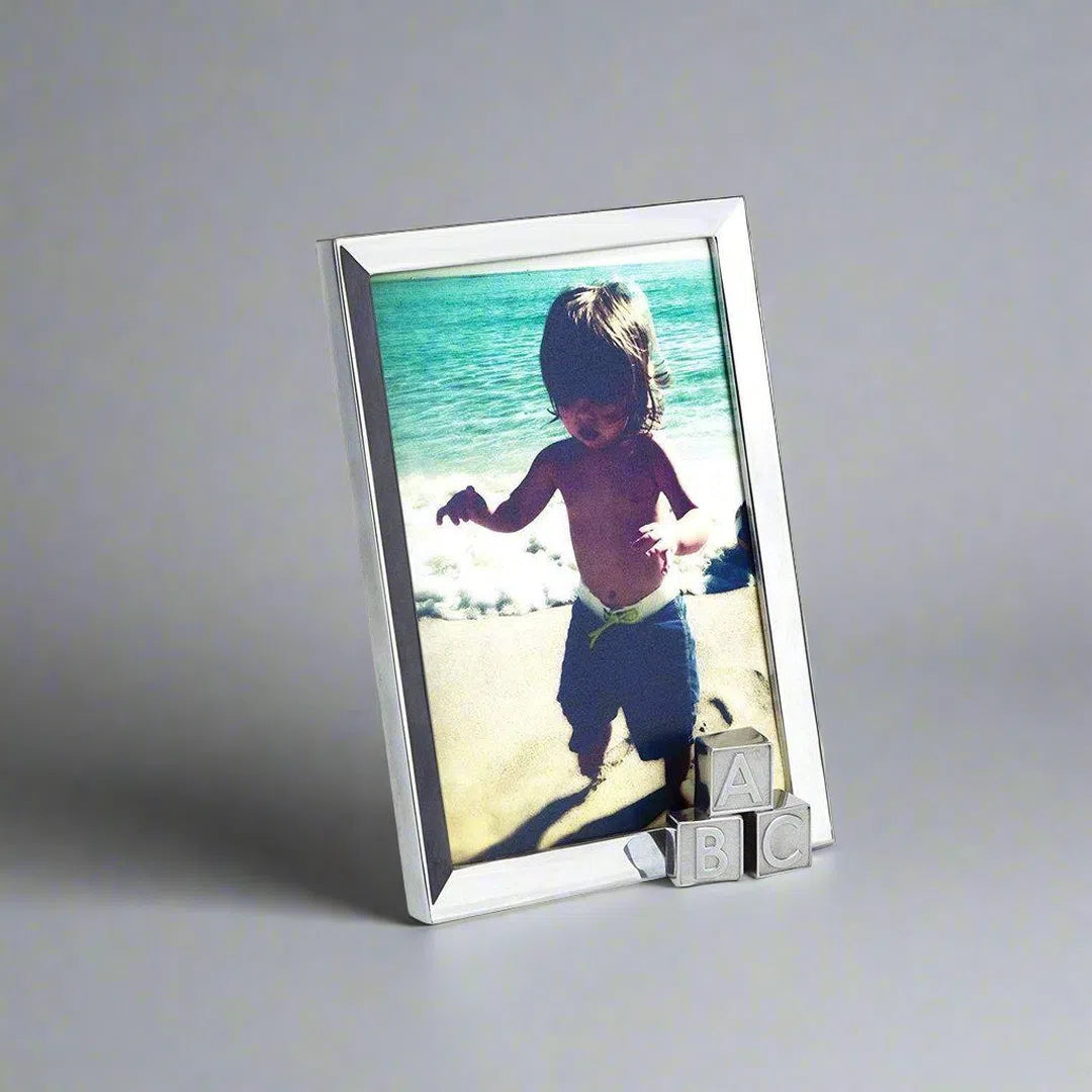 Umbra Memoire 5x7-inch Baby Photo Frame-Beaumonde