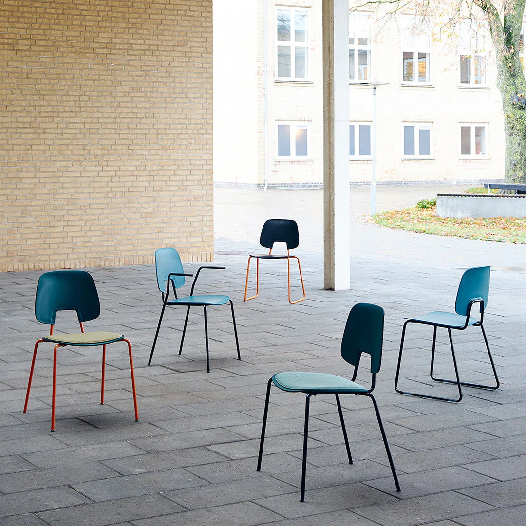 Wehlers R.U.M. Armrest Chair - Pharma Blue-Beaumonde